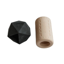 Charger l'image dans la galerie, Dexypaws Jouet à mâcher ultra robustes pour chien - Duo cylindre & forme Géométrique, Beige & noir