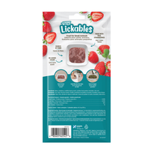 Charger l'image dans la galerie, Gâteries Lickables Living World pour petits animaux, saveur de fraise, 5 tubes (10 g)