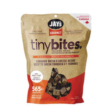 Charger l'image dans la galerie, Jay's Gourmet, Tiny Bites Gâteries pour chien - Bacon canadien et fromage