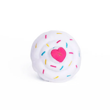 Charger l'image dans la galerie, Jouet pour chien peluche Zippy Paws, Cupcake bleu