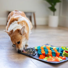 Charger l'image dans la galerie, Messy Mutts Tapis de fouille à ventouses avec section de léchage carré