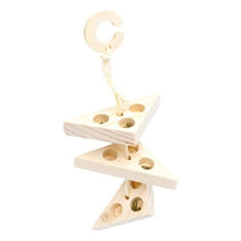 Charger l'image dans la galerie, Oxbow Enriched Life - Centre interactif pour rongeur - Triangles en bois pour gâteries à suspendre