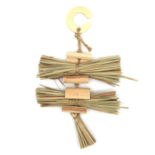 Charger l'image dans la galerie, Oxbow Enriched Life - Gâterie à Mâcher Pour Rongeur, Grappe De Tronc à Suspendre