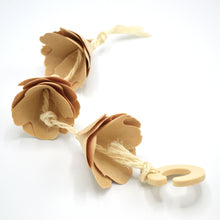 Charger l'image dans la galerie, Oxbow Enriched Life - Gâterie à Mâcher Pour Rongeur, Fleurs En Cône à Mâcher Et Suspendre