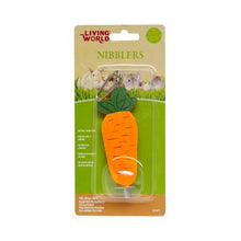 Charger l'image dans la galerie, Living World Nibblers jouet à gruger carotte sur tige en bois pour petits mammifères - Boutique Le Jardin Des Animaux -Gâterie petit mammifèreBoutique Le Jardin Des Animaux61471