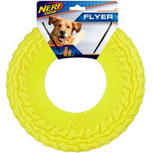 Charger l'image dans la galerie, Nerf Dog Disque volant à texture de pneu - Boutique Le Jardin Des Animaux -jouet chienBoutique Le Jardin Des AnimauxVP6830