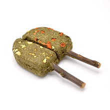 Charger l'image dans la galerie, OXBOW Enriched Life - Sucette glacée de Fléole des prés - Boutique Le Jardin Des Animaux -jouet petit mammifèreBoutique Le Jardin Des AnimauxOX96528