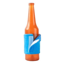 Charger l'image dans la galerie, Hugsmart "Boozy Tailz" Jouet en caoutchouc &amp; tissu craquant pour chien - Pup Light
