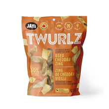 Charger l'image dans la galerie, Jay's Twurlz, Peaux de porc séchées à l'air pour chien - Cheddar vieilli
