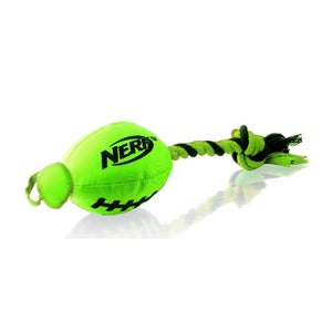 Ballon de football à lancer Nerf Dog avec corde, vert