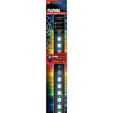 Charger l'image dans la galerie, Rampe d’éclairage à DEL Aquasky 3.0 Fluval - 18 W - 61-93 cm (24,25-36,5 po)
